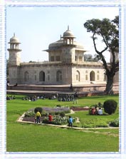Itmad-Ud-Daula Agra,Beach Comber Holidays