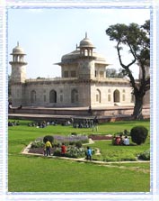 Itmad-Ud-Daula Agra,Beach Comber Holidays